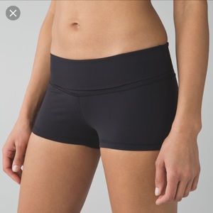 Lulu lemon boogie short